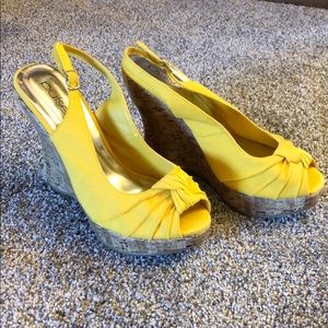 PULSE Yellow Cork Wedges SZ 10 NEW